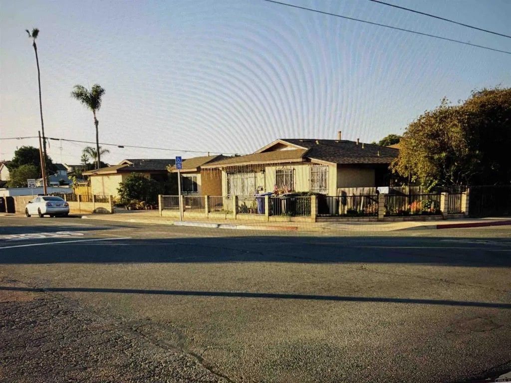 Photo of 1380 Fern Avenue, Imperial Beach, CA 91932 (MLS # PTP2601966)