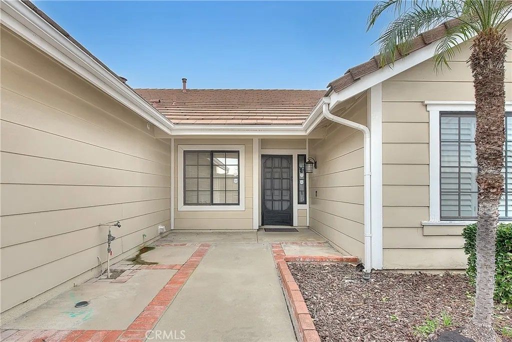 Photo of 959 Kenwood Street, Upland, CA 91784 (MLS # WS26085765)