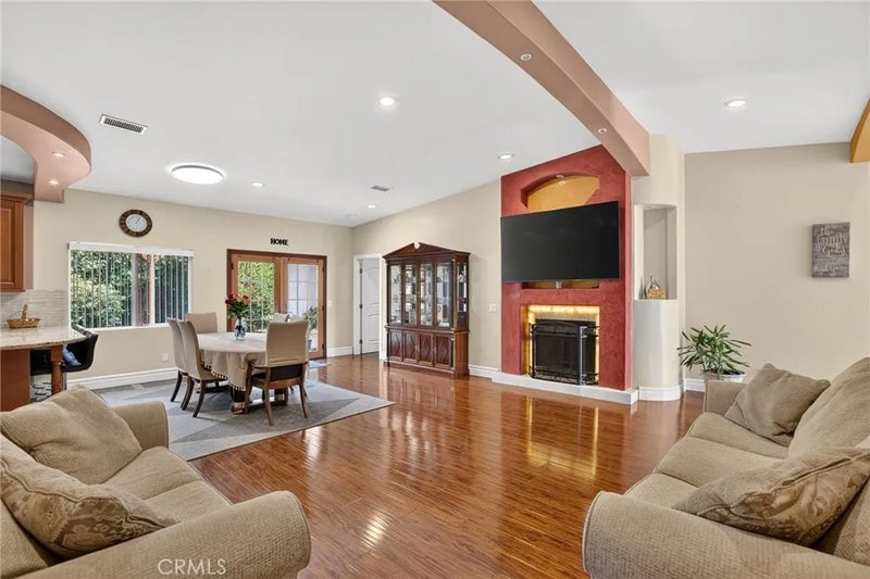 15733 Walbrook