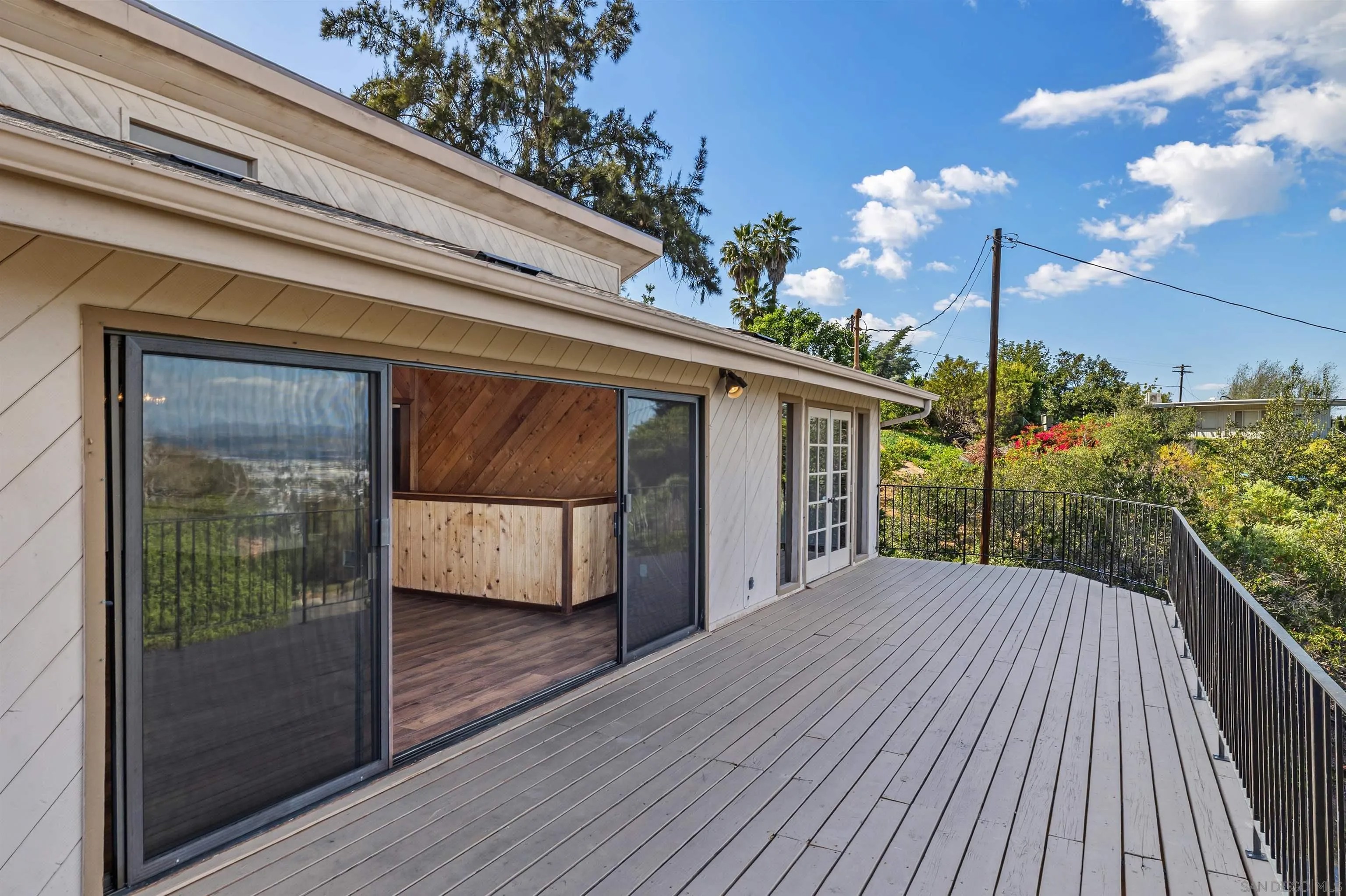10447 Chevy Lane