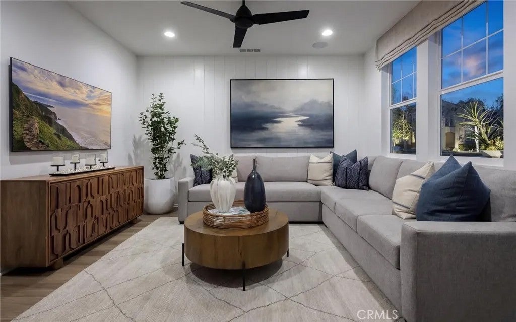3928 E. BUCKNELL PASEO