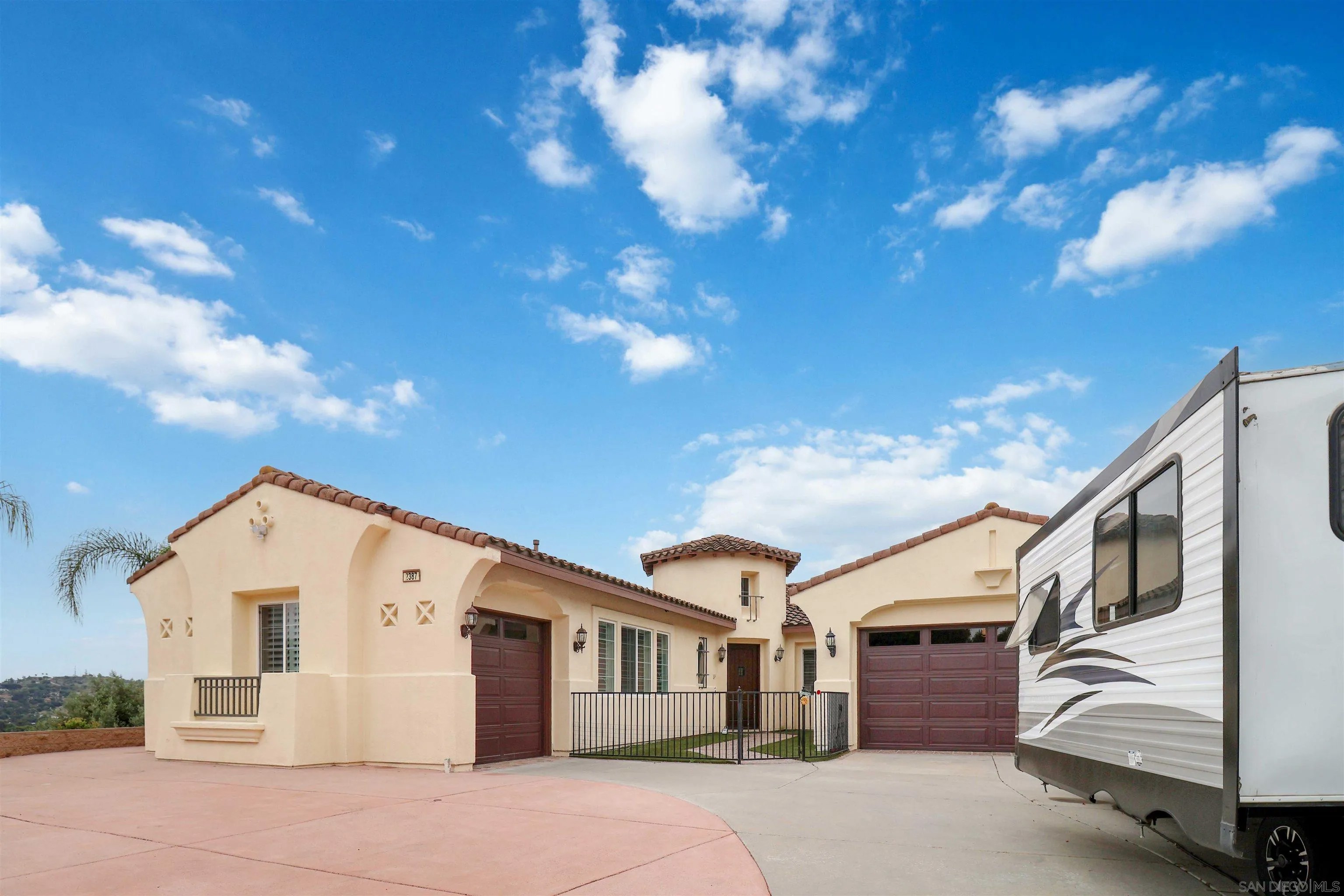 2387 Country Heights Rd.