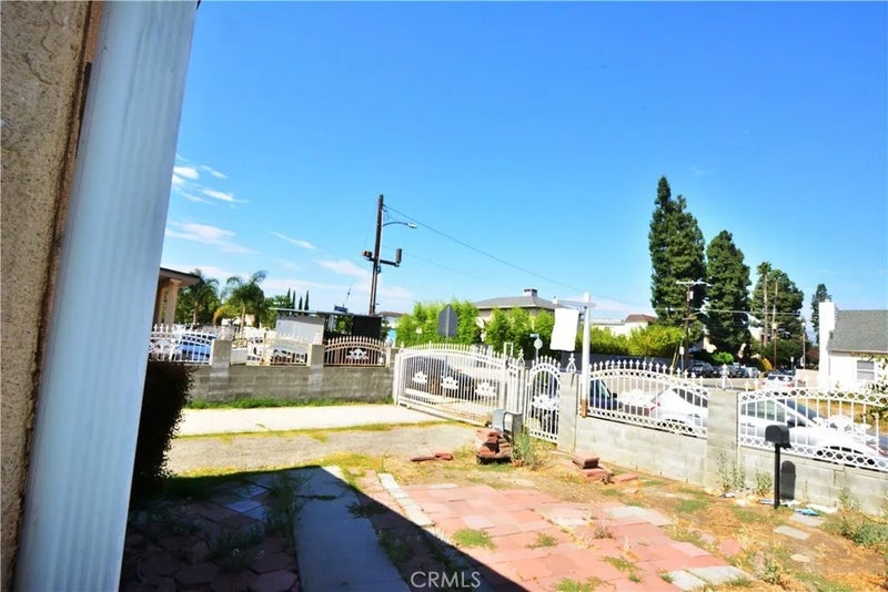 6421 Radford