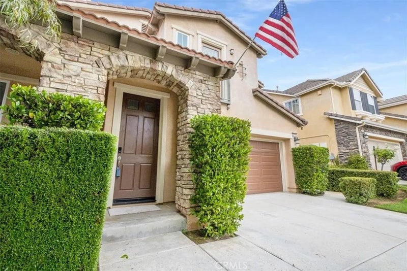 28721 Coal Mountain Court