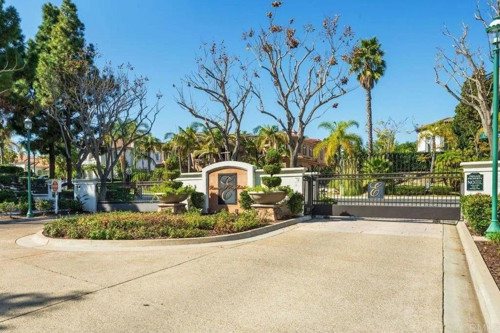 Photo of 406 milagrosa Cir, Chula Vista, CA 91910 (MLS # PTP2601476)