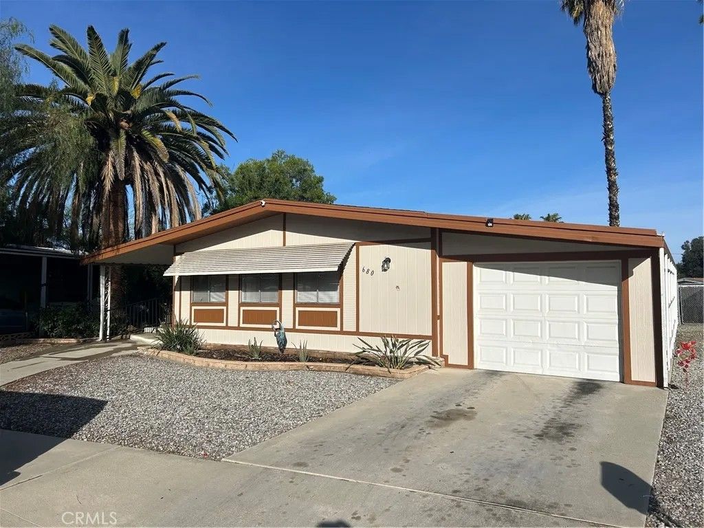 Photo of 680 Camino Real Cir, Hemet, CA 92543 (MLS # SW26057075)