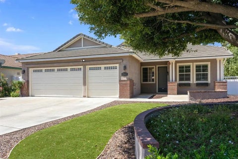 Photo of 23997 Orleans Lane, Murrieta, CA 92562 (MLS # NDP2606868)