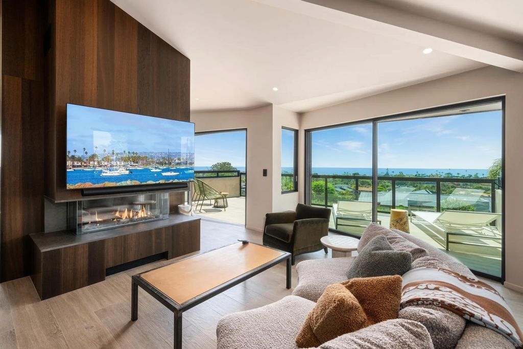 Photo of 255 Patty Hill Drive, Solana Beach, CA 92075 (MLS # 260003132)