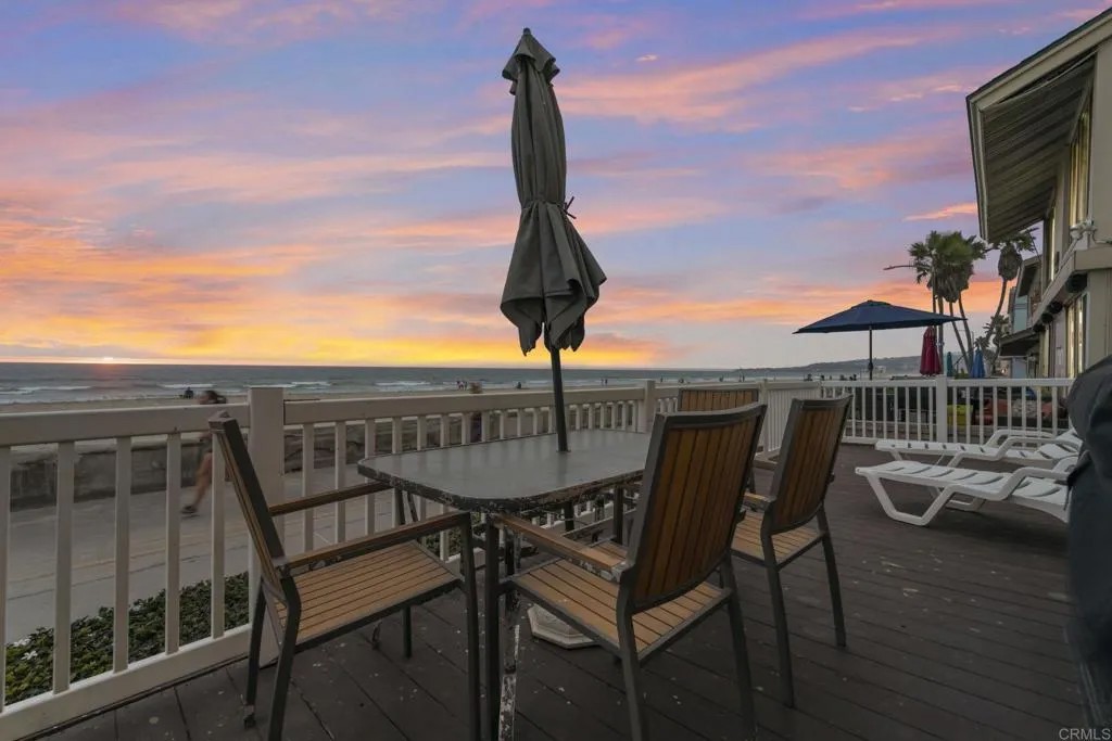 3255 OCEAN FRONT Walk