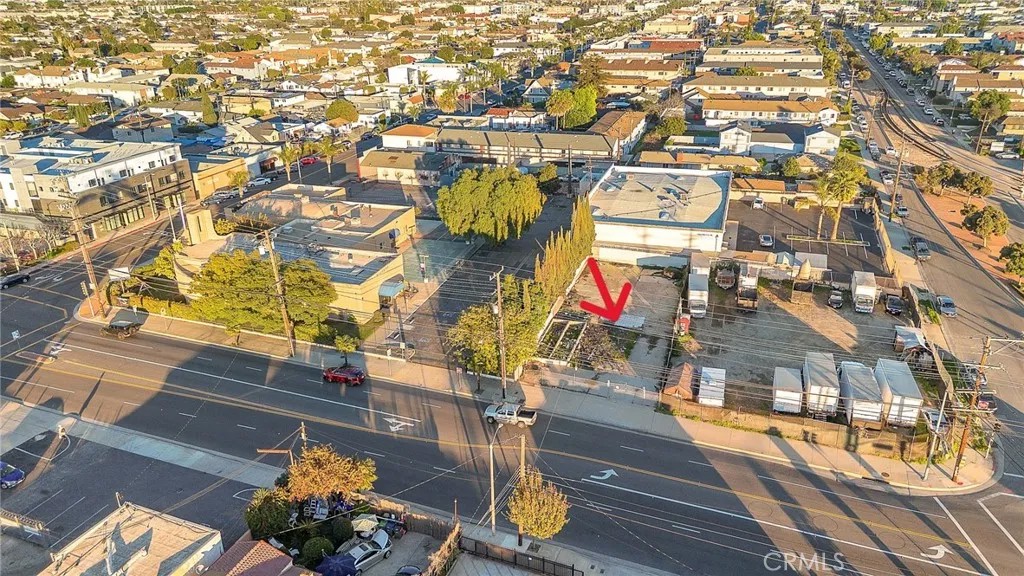 16518 S Normandie