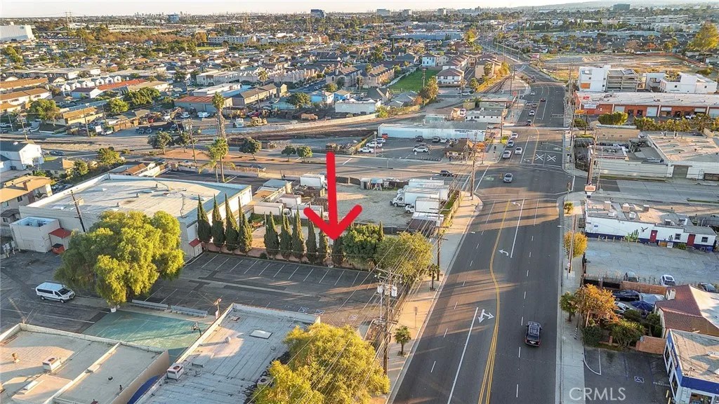 16518 S Normandie