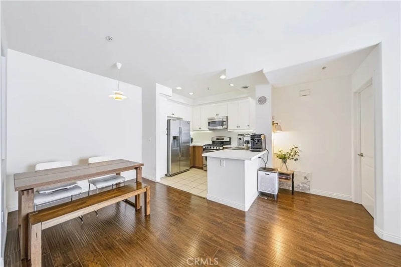 360 W Avenue 26 446