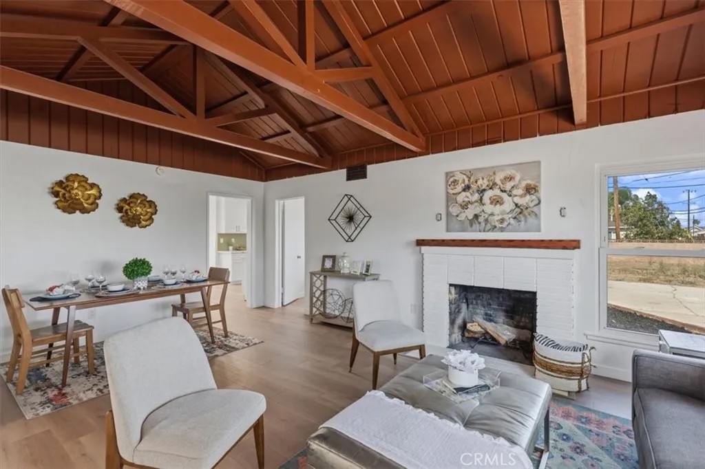 4510 Walnut