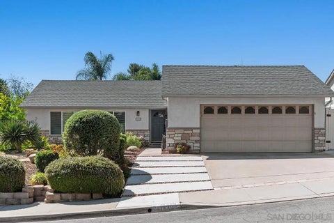 Photo of 13329 Olive Meadows Dr, Poway, CA 92064 (MLS # 260021417)