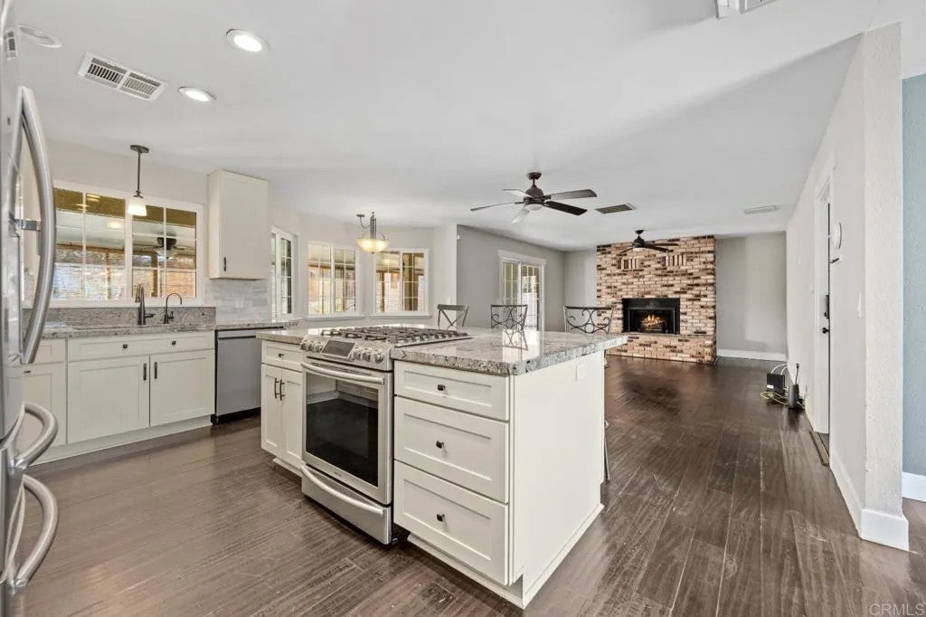 73853 Playa Vista Drive