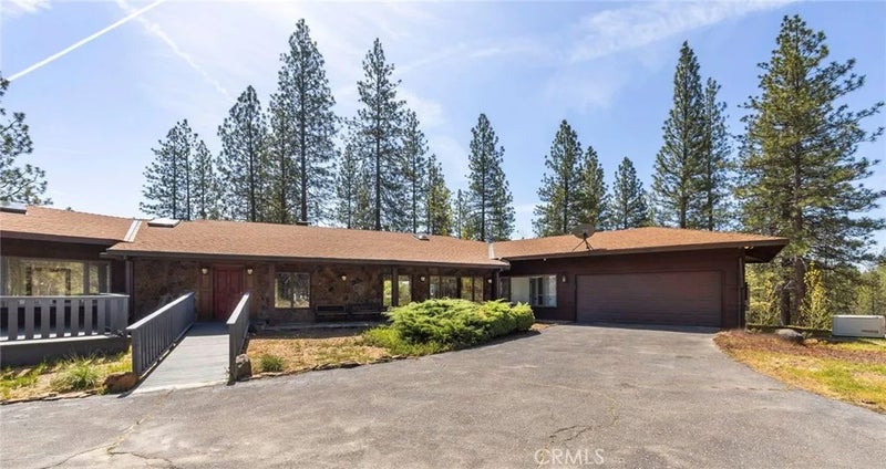 10379 Mcmahon Road