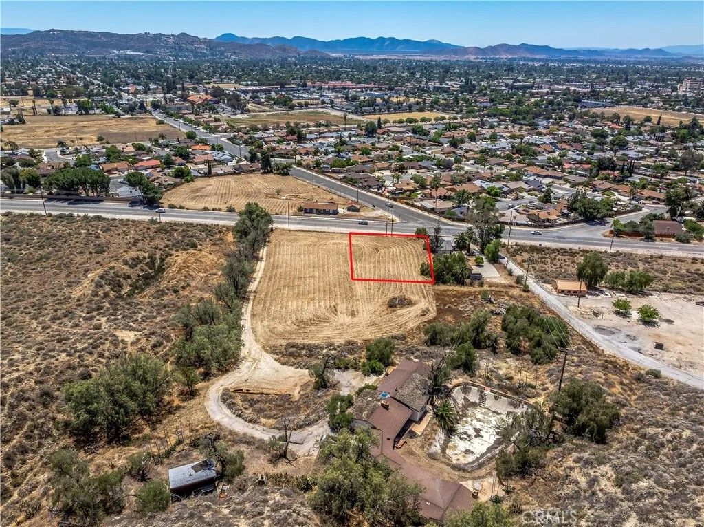 Photo of 0 park, San Jacinto, CA 92583 (MLS # SW26096119)