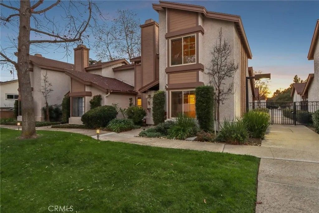 Photo of 539 S College Avenue, Claremont, CA 91711 (MLS # CV26021549)