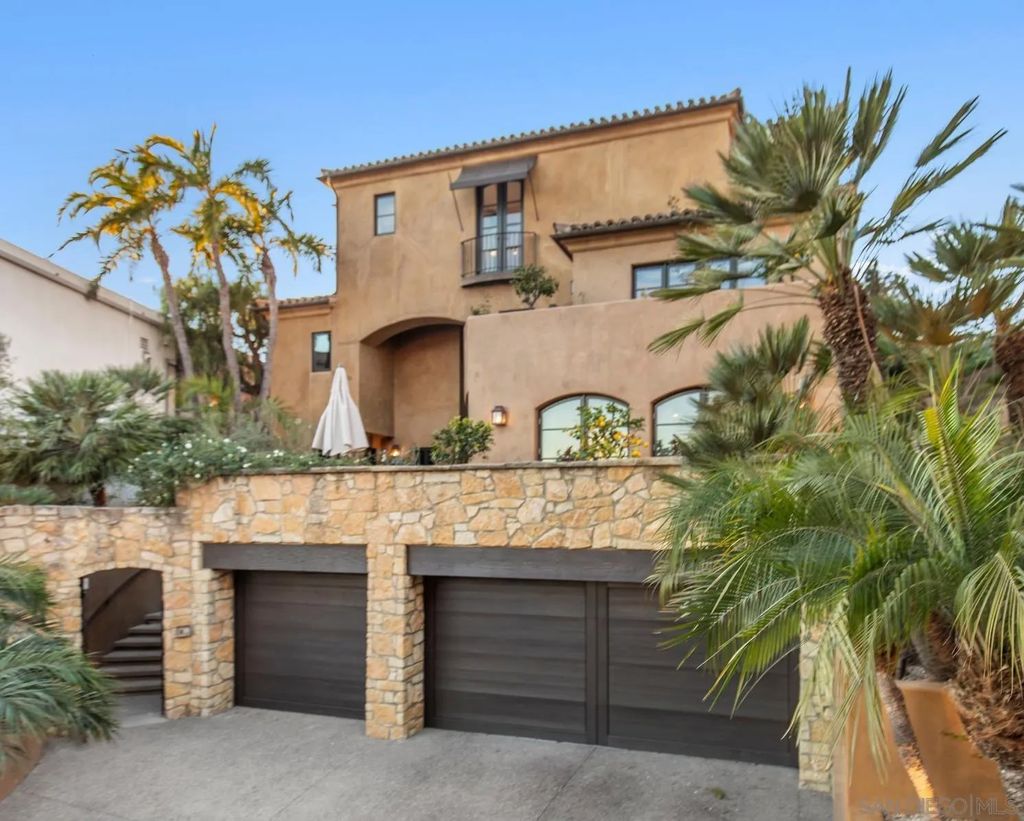 Photo of 12927 Via Grimaldi, Del Mar, CA 92014 (MLS # 250033946)