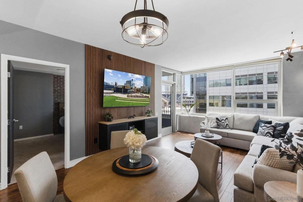 Photo of 321 Tenth Ave #606, San Diego, CA 92101 (MLS # 260006193)