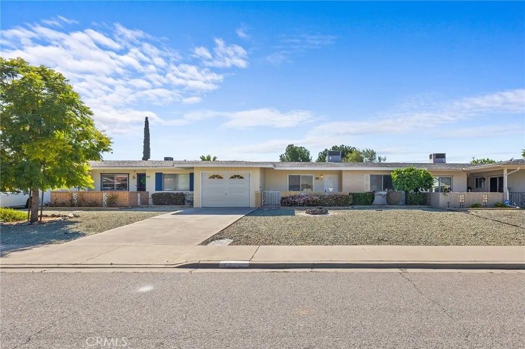 Photo of 28245 Windsor Dr, Menifee, CA 92586 (MLS # SW26057798)