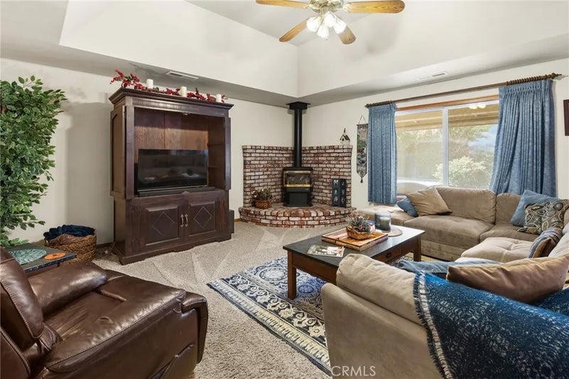 1211 Windecker Drive