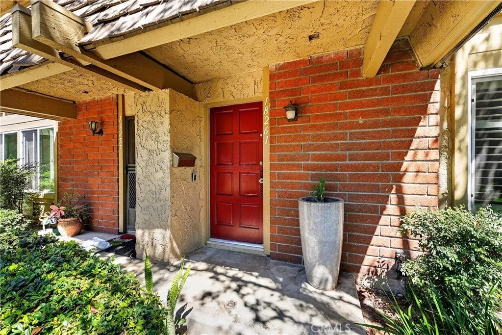 18261 Arches Court