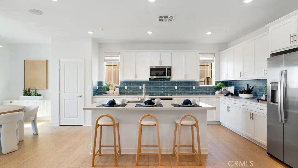 Photo of 1722 Eagle Road, Rialto, CA 92376 (MLS # SW25271804)