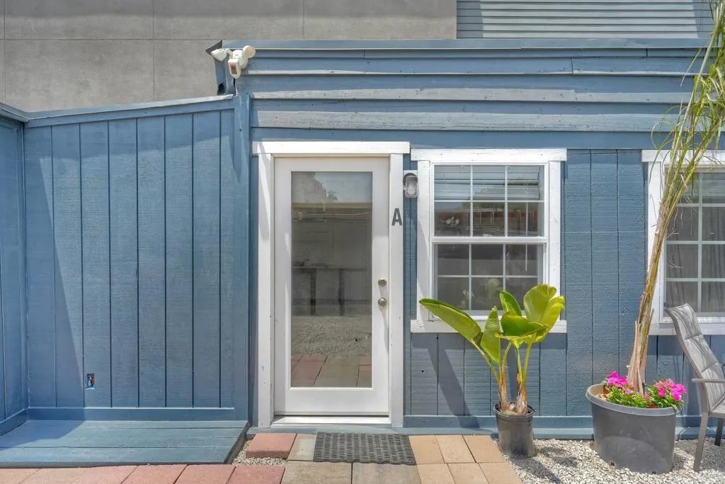 1524 N Coast Hwy 101