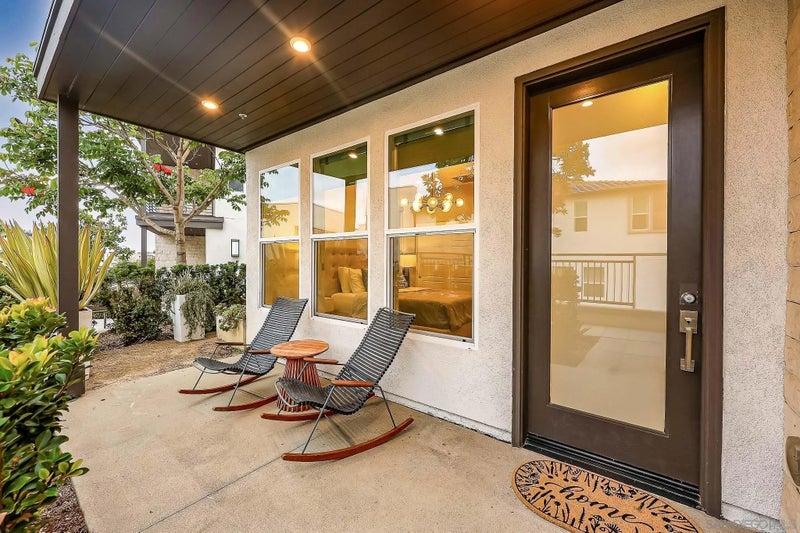 2858 Avella Cir