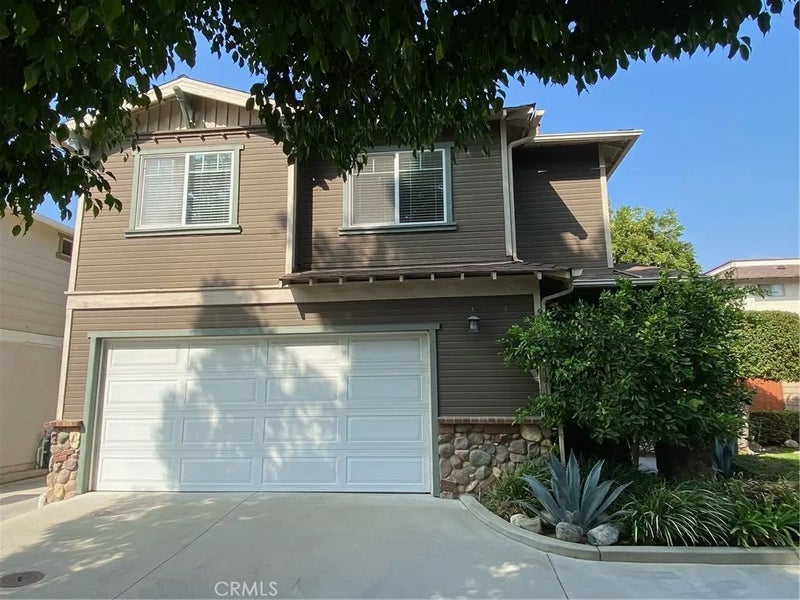 214 Violet Avenue F