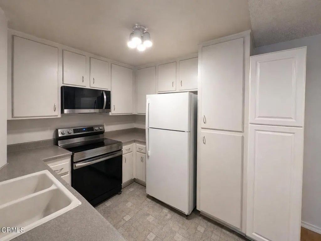 Photo of 1300 Saratoga Avenue #1212, Ventura, CA 93003 (MLS # V1-36024)