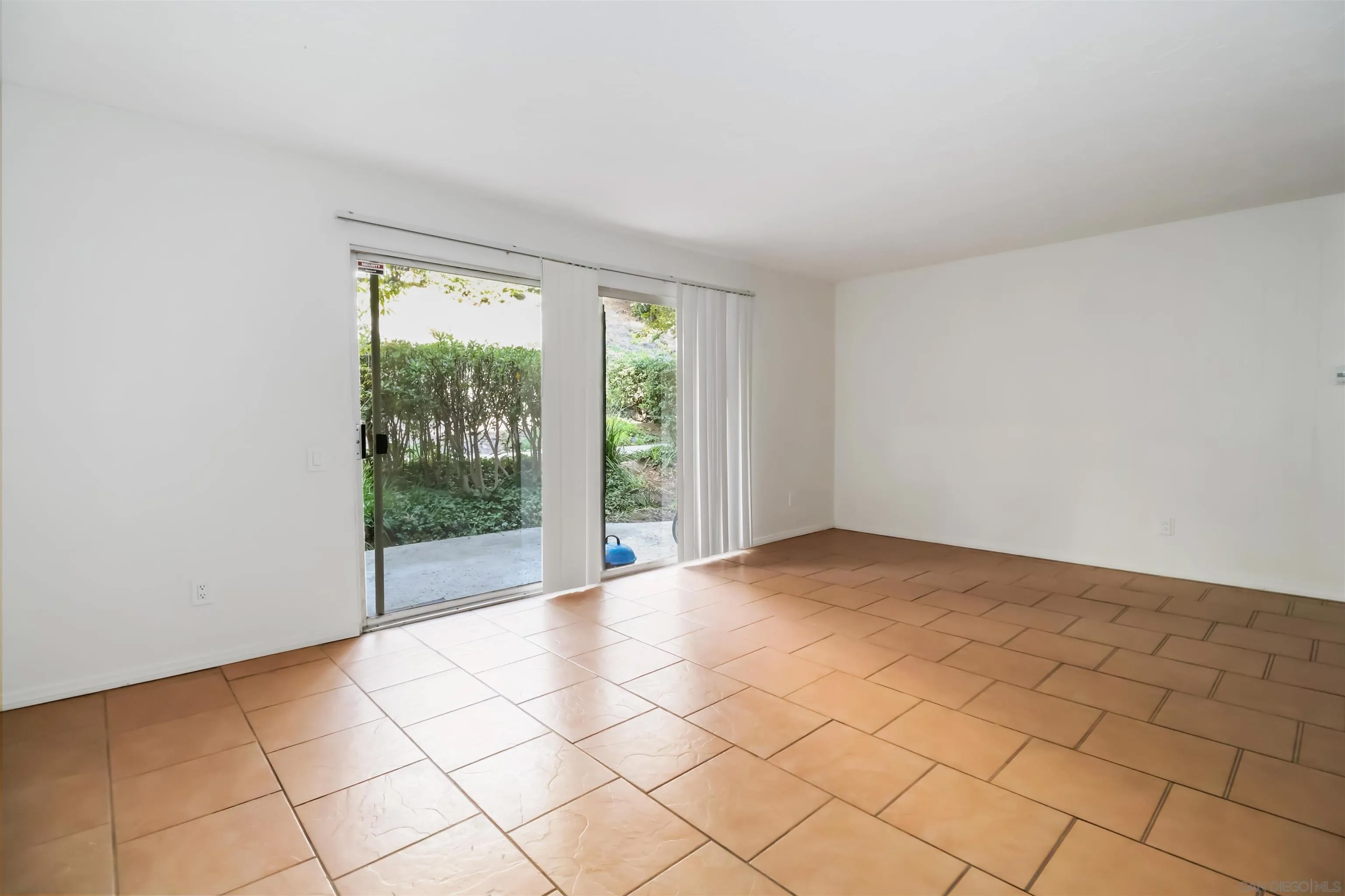 5700 Baltimore Dr 187