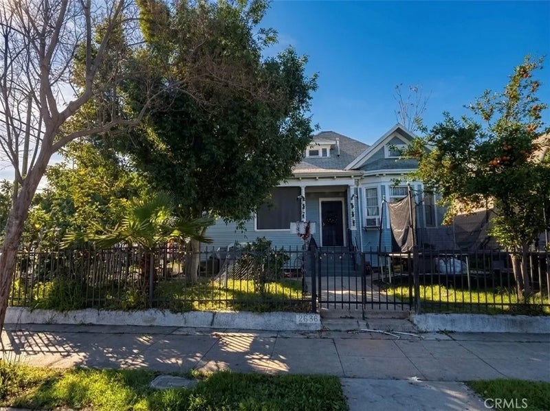 305 S Mott