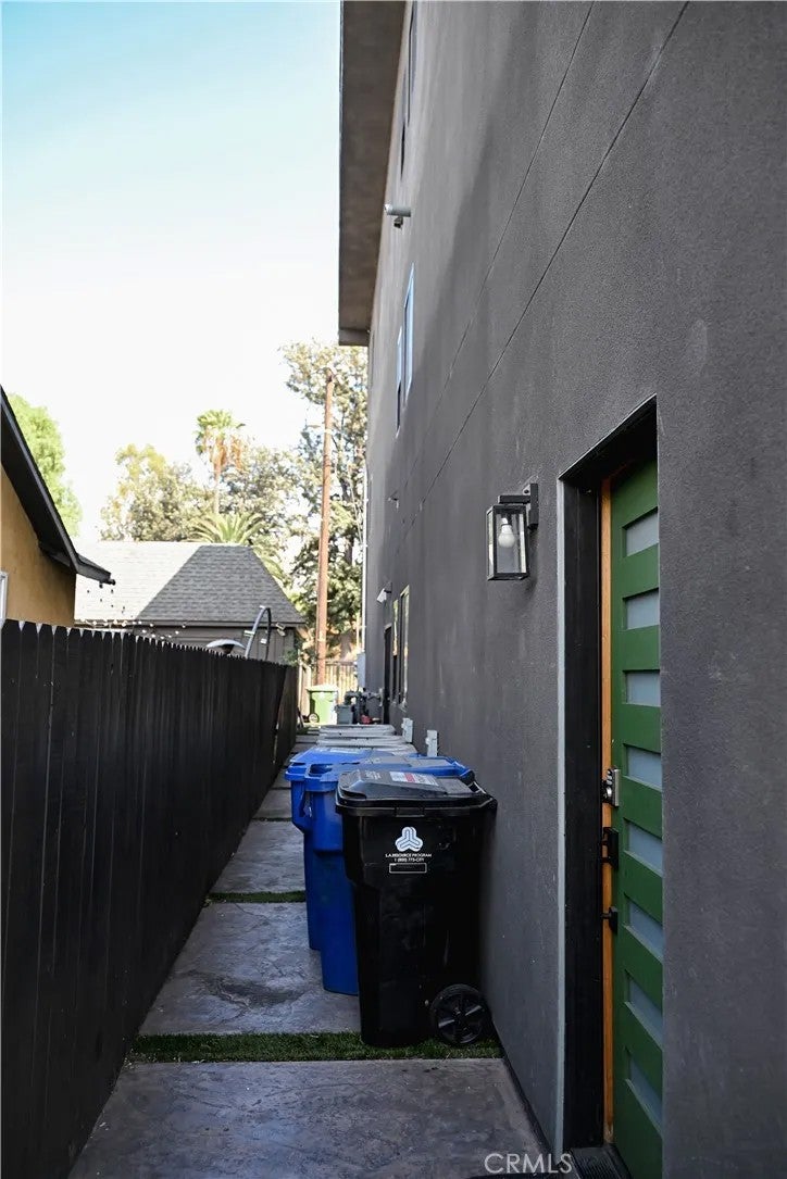 2336 S Longwood