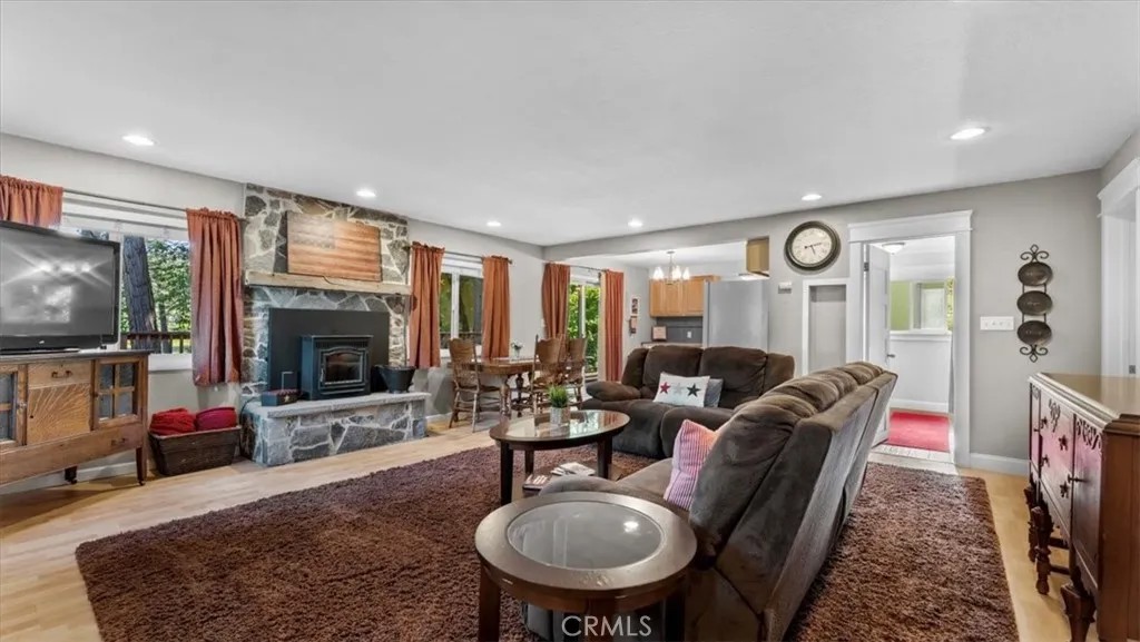 9 Apple Hill Circle