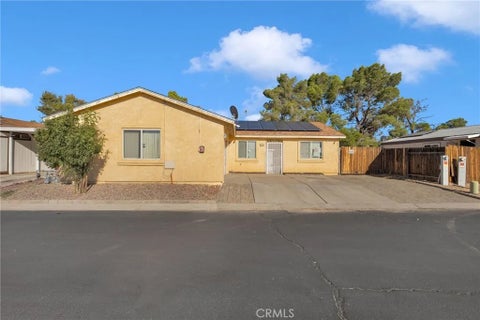 Photo of 25064 Avenida Laredo, Barstow, CA 92311 (MLS # IG26210913)
