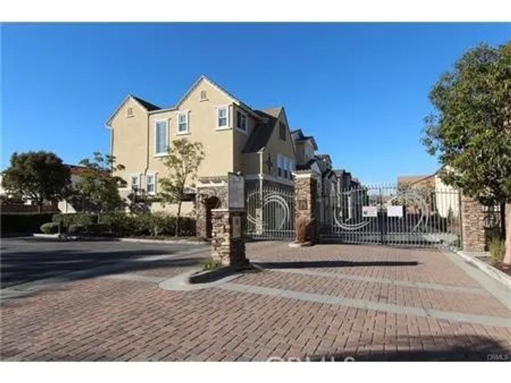 Photo of 2889 Plaza Del Amo #125, Torrance, CA 90503 (MLS # SB26067119)