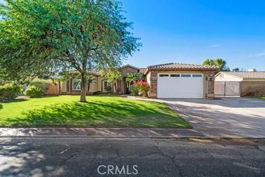 Photo of 2733 Sweetwater Drive, Blythe, CA 92225 (MLS # LG25274809)