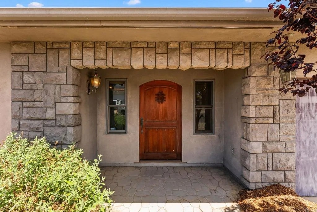 Photo of 5120 El Arbol Drive, Carlsbad, CA 92008 (MLS # NDP2606574)