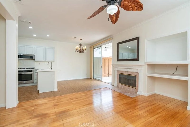 9576 Capricorn Way