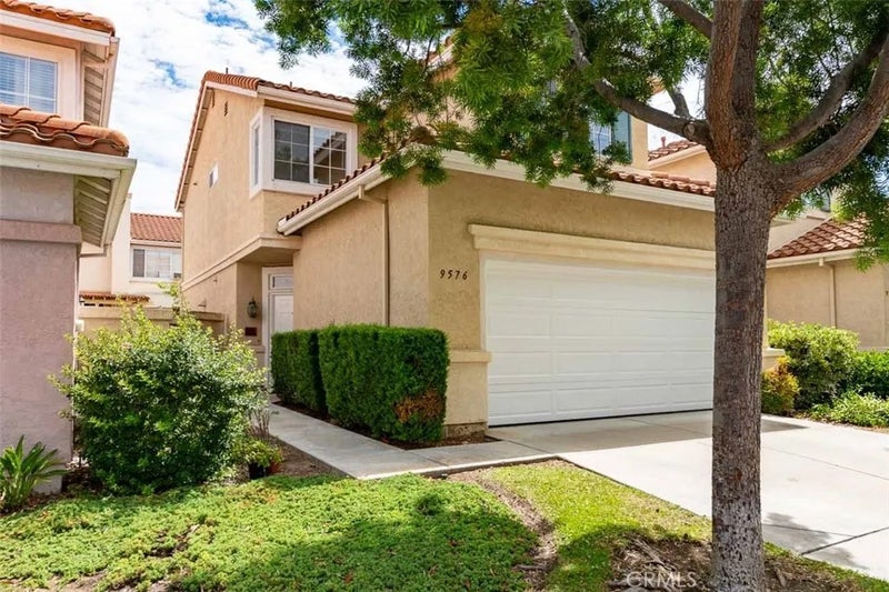 9576 Capricorn Way
