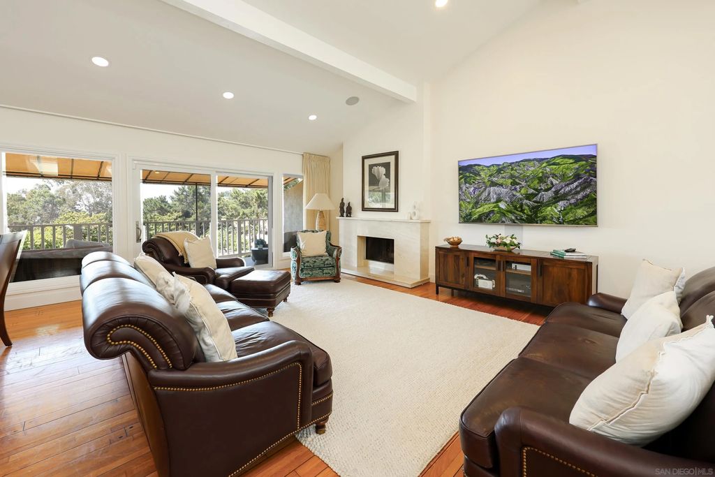 Photo of 2207 Caminito Cabala, La Jolla, CA 92037 (MLS # 260011475)