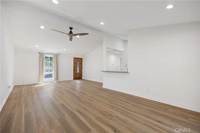 27441 Walnut Springs