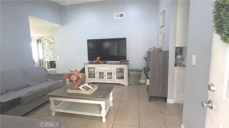 2723 Nandina