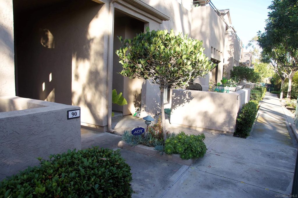 Photo of 4385 Nobel Dr #90, San Diego, CA 92122 (MLS # 260007658)