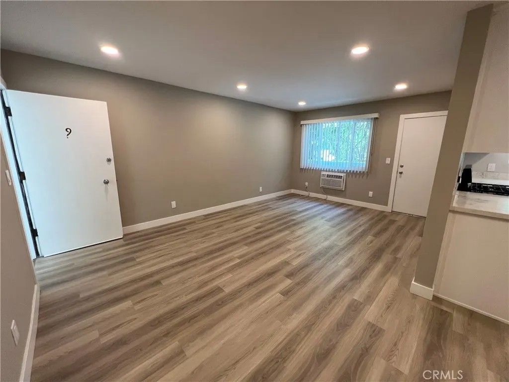 Photo of 1120 N Laurel Avenue #9, West Hollywood, CA 90046 (MLS # GD25273544)