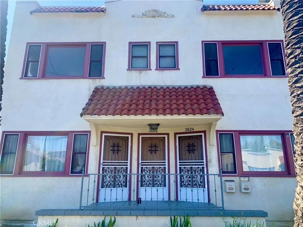 Photo of 2624 E 6th St, Long Beach, CA 90814 (MLS # PW26094072)
