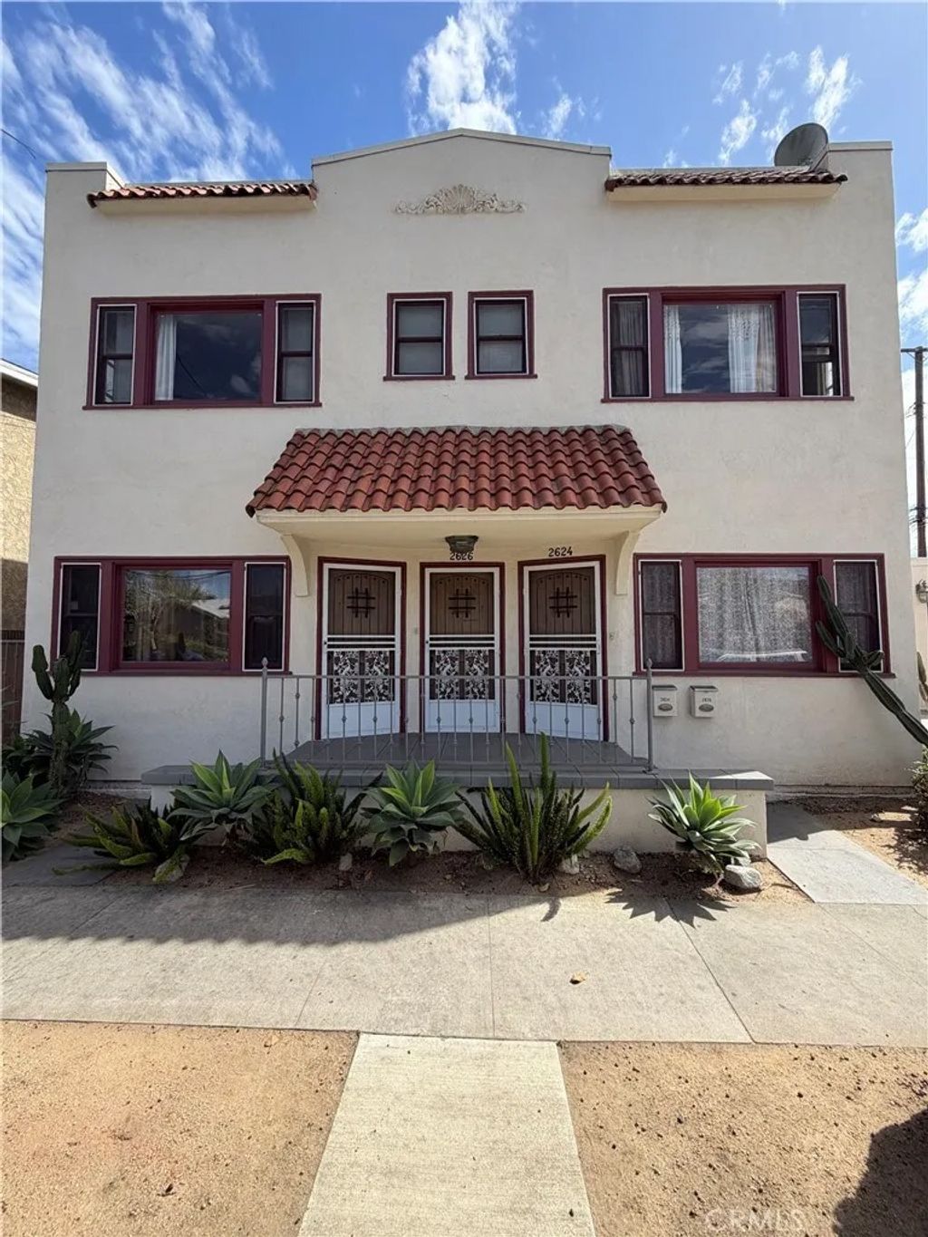 Photo of 2624 E 6th St, Long Beach, CA 90814 (MLS # PW26094072)
