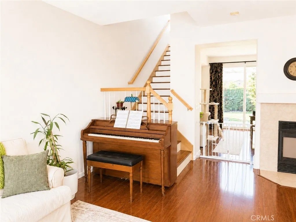 1396 Belmont